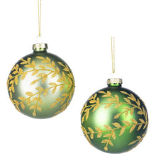 Afbeelding in Gallery-weergave laden, Glass Glitter Leaf Vine Bauble Set of 2 Green Gold 8 cm
